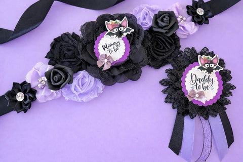 Goth Bat Baby Shower Sash & Daddy To Be Pin Set – Purple & Black Mommy To Be Sash – Spooky Baby Shower Decorations & Parents To Be Gift