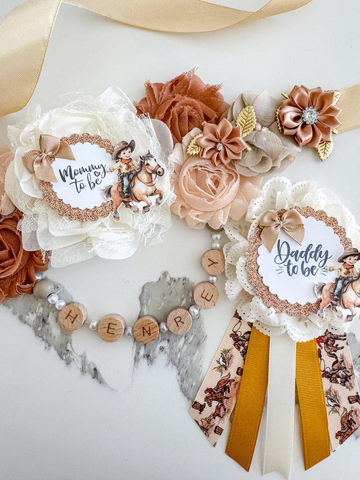 Rustic Western Mommy & Daddy to Be Badge Set – Cowboy Baby Shower Decorations with Horse Theme – Neutral Floral Ribbons with Gold Accents – Gender Reveal Party Keepsake for Parents