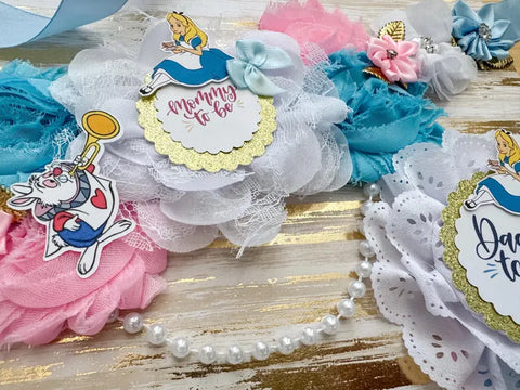 Alice in Wonderland Baby Shower Badge Set – Mommy & Daddy to Be Floral Pins with Pearls & Character Illustrations