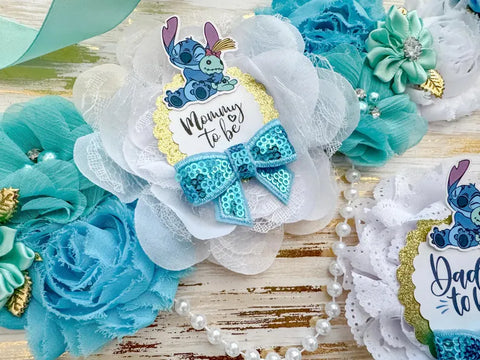Lilo & Scrump Baby Shower Badge Set – Mommy & Daddy to Be Floral Sash & Pin with Cartoon Stitch & Teal Ribbon Accents